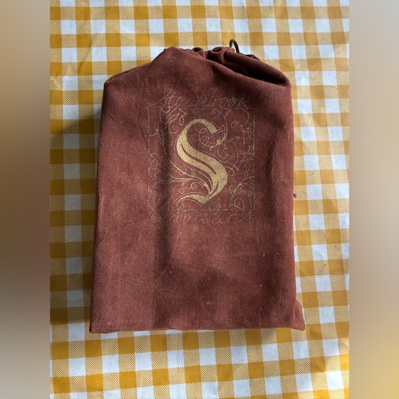 Storybook Cosmetics: Wizardry & Witchcraft Eyeshadow Palette Matching Brush Set - Picture 3 of 16